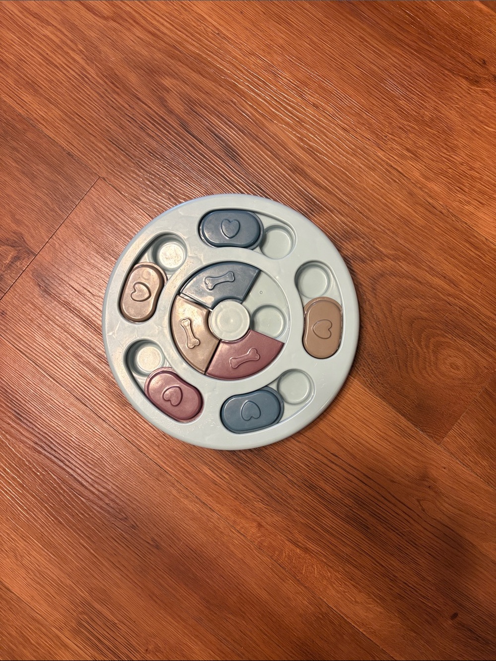Source Unknown Interactive Puzzle Feeder in Blue, Pink, Tan and Gray
